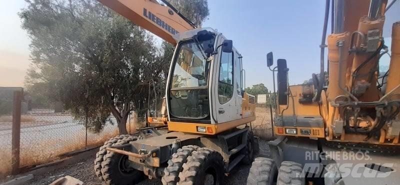 Liebherr A 904 C 轮式挖掘机