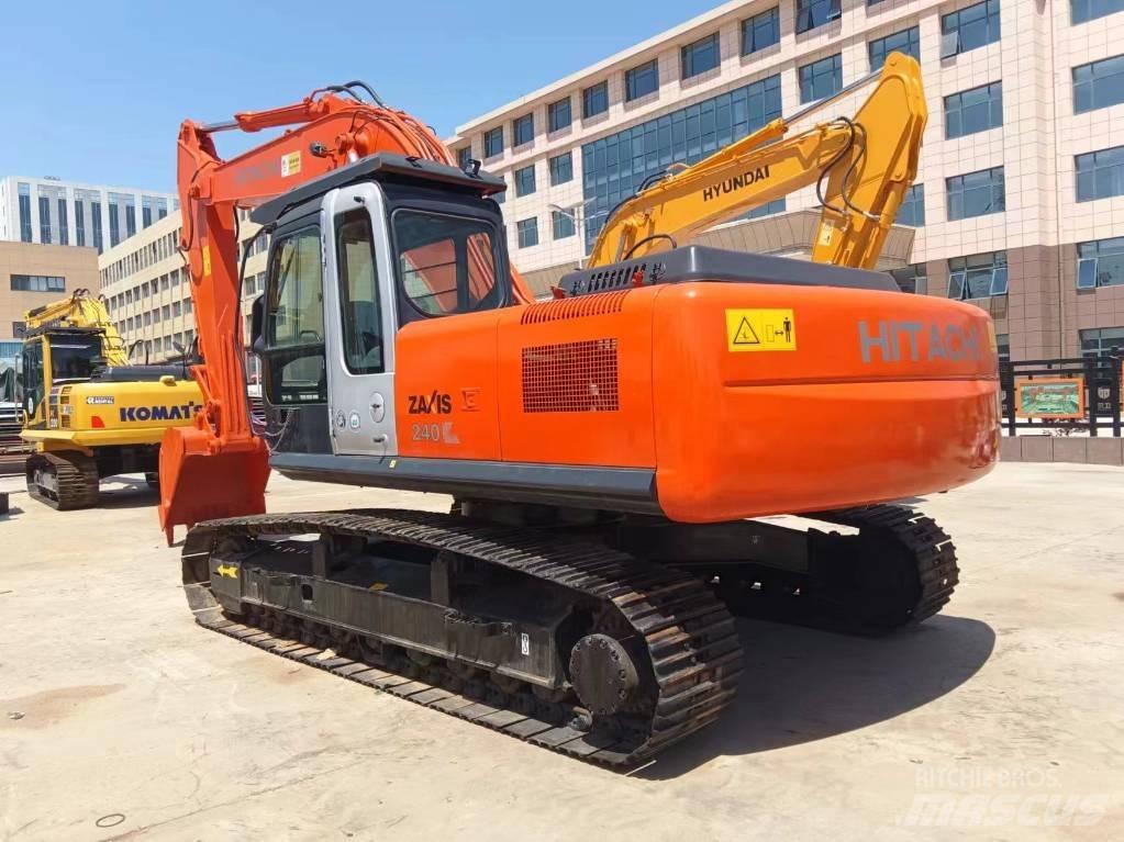 Hitachi ZX 240 履带挖掘机