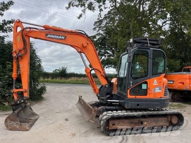 Doosan DX 85 R-3 中型挖掘机