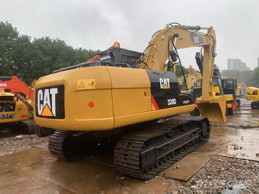 CAT 320 D 履带挖掘机