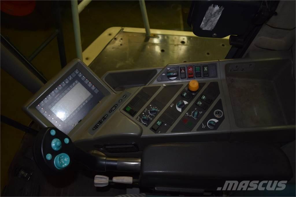 CLAAS Jaguar 900 自走式青贮饲料收割机