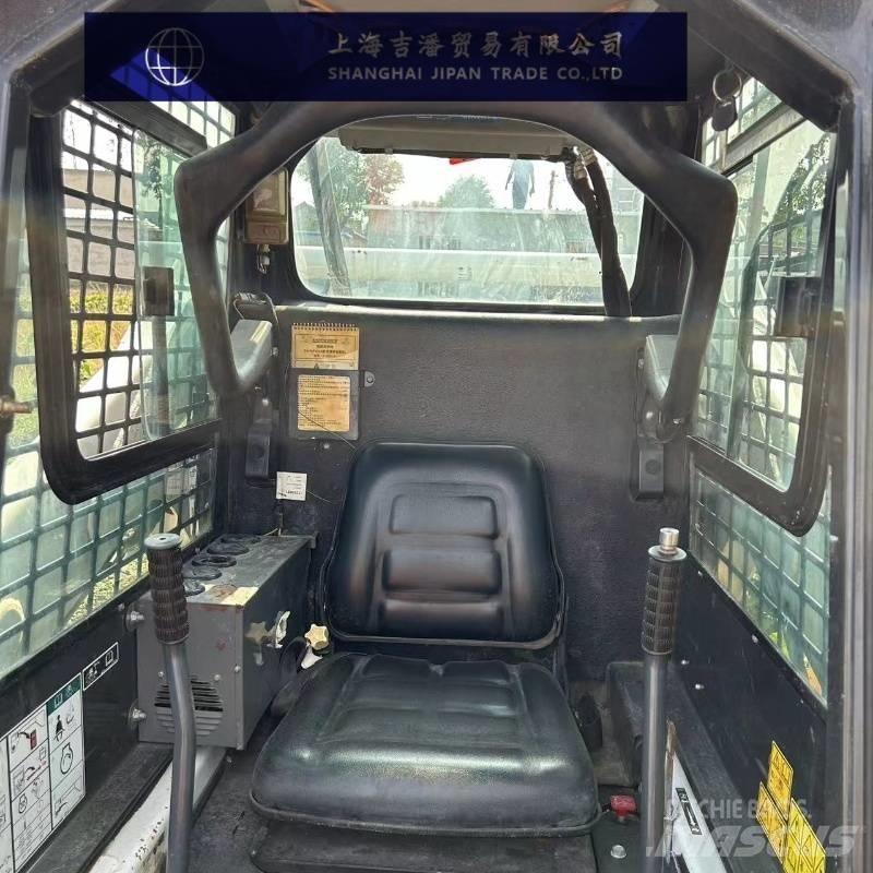 Bobcat S 18 滑移装载机