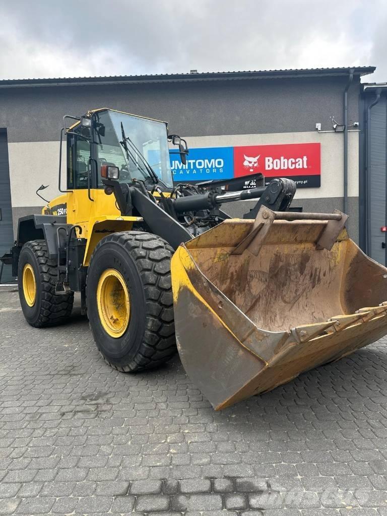 Komatsu WA 250 PZ-6 轮式装载机