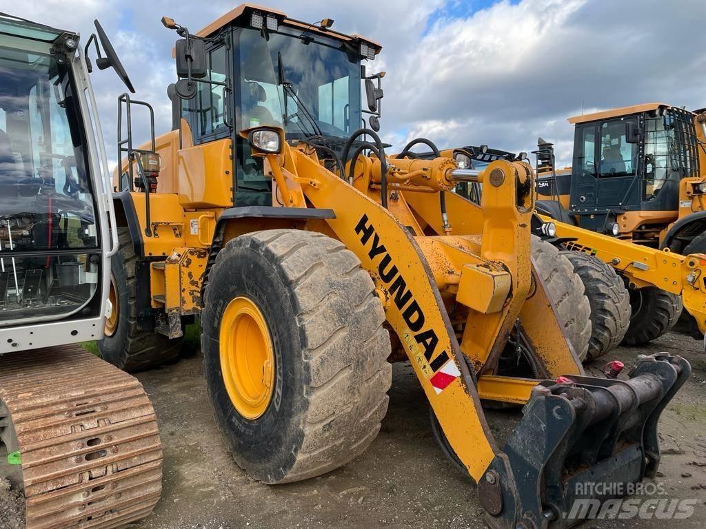 Hyundai HL 960 轮式装载机