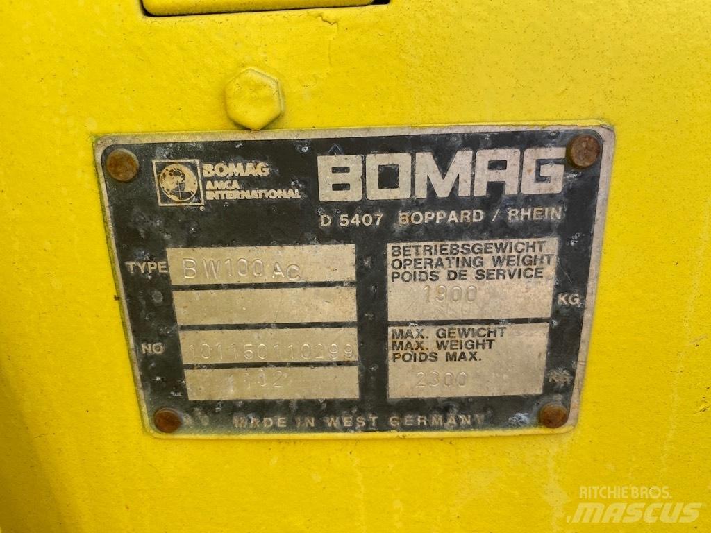 Bomag BW 100 AC 复合式压路机
