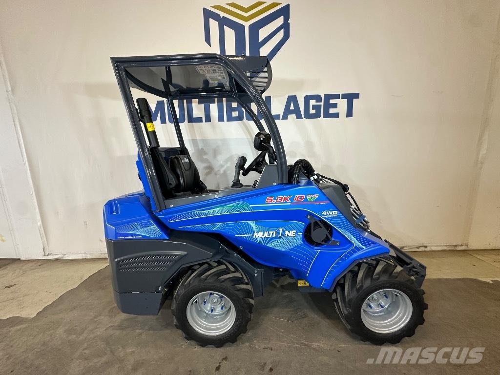 MultiOne 5.3K iDS 多功能装载机