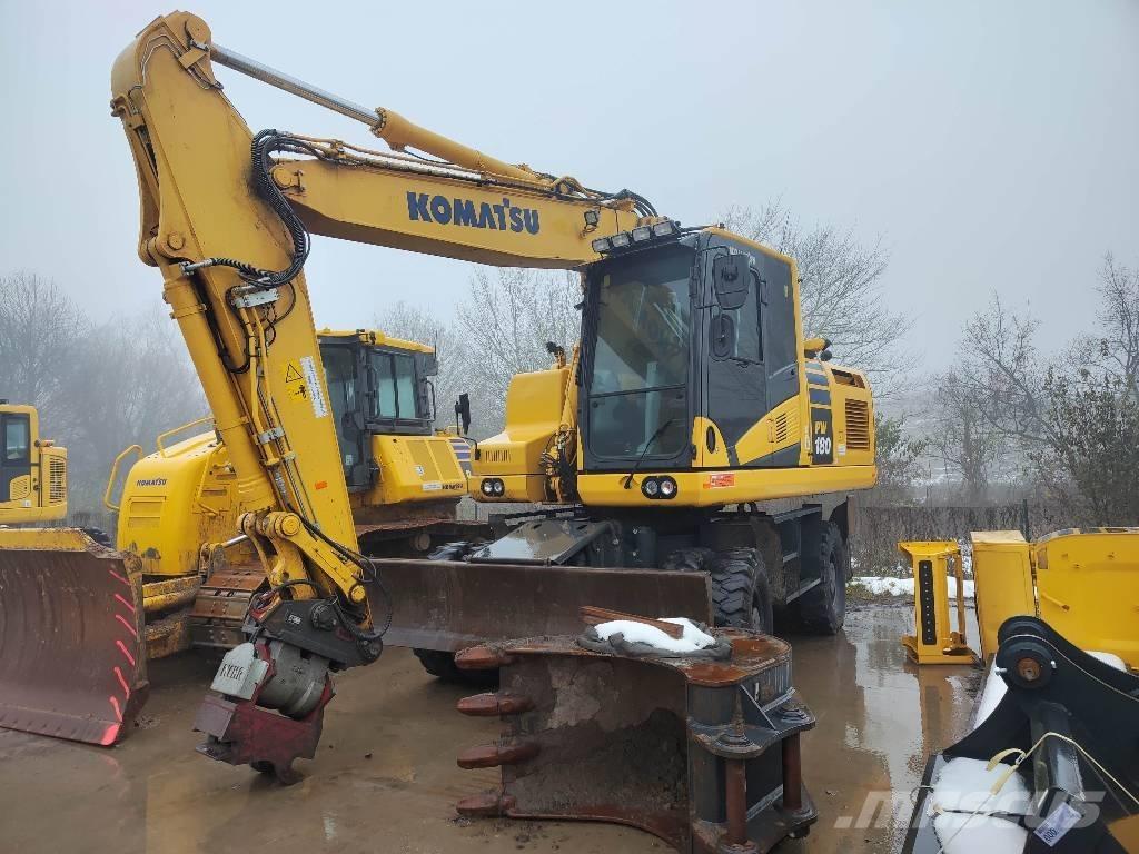 Komatsu PW180-11 轮式挖掘机