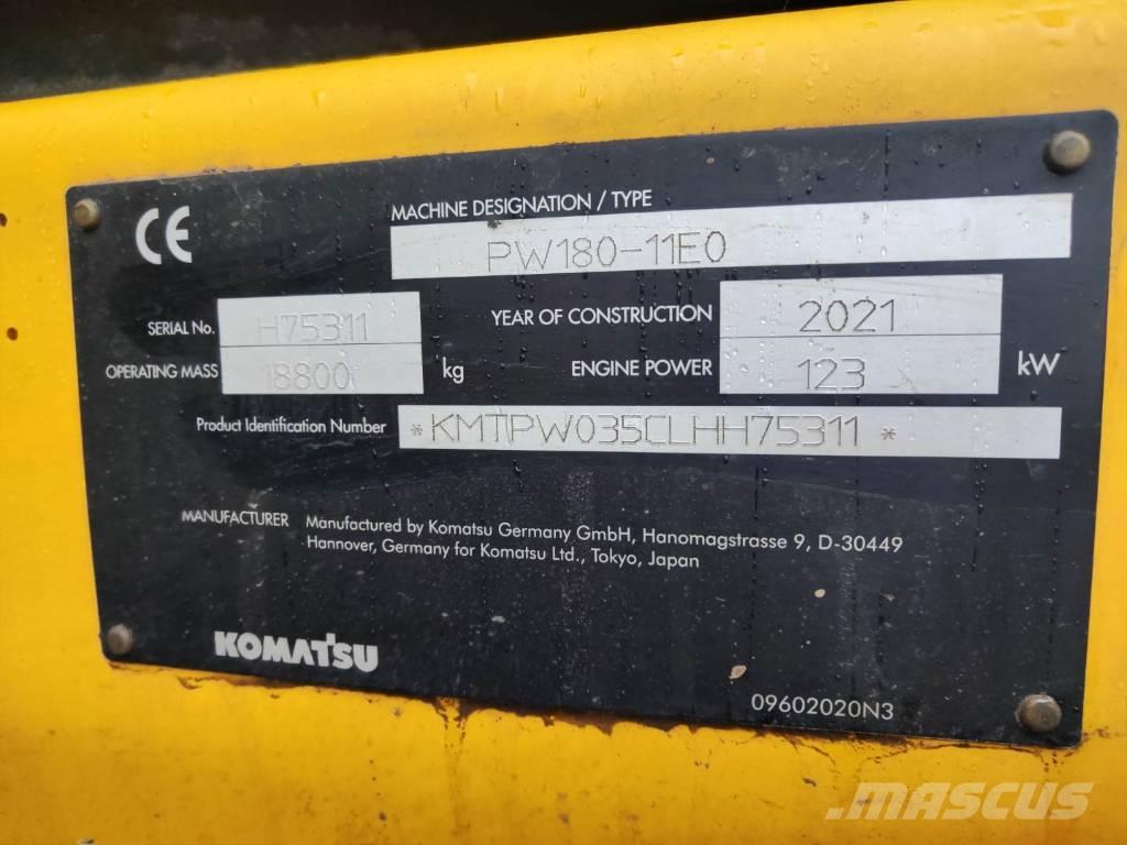 Komatsu PW180-11 轮式挖掘机