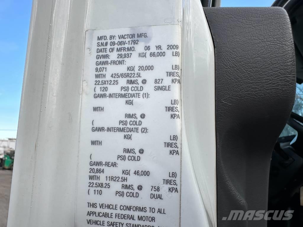 International 7500 组合/真空油槽车