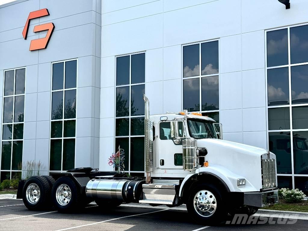 Kenworth T 800 牵引车