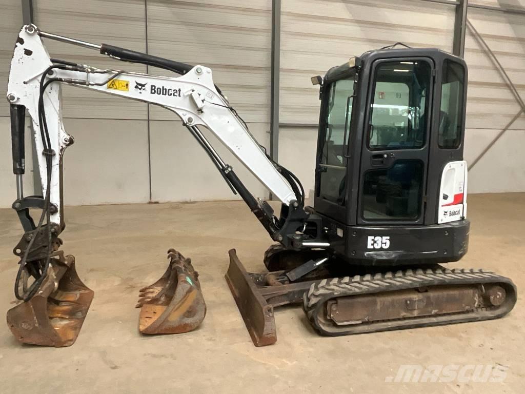 Bobcat E 35 小型挖掘机