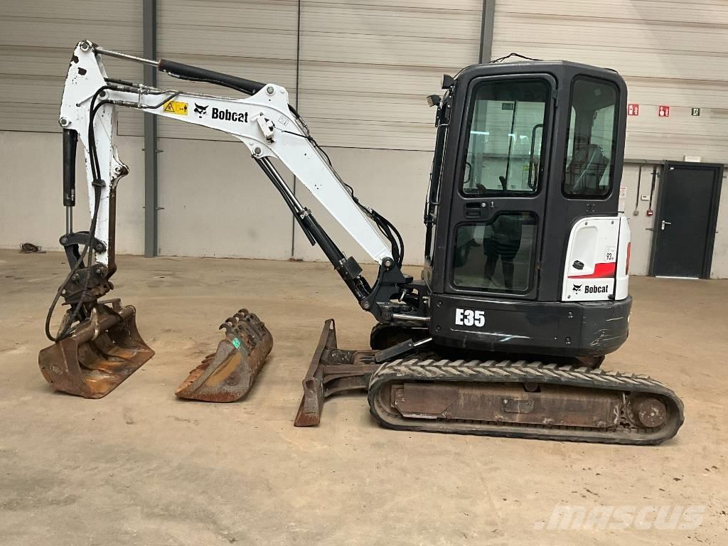 Bobcat E 35 小型挖掘机