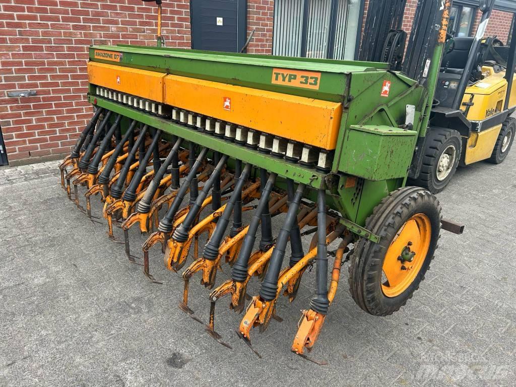 Amazone D7 Type 33 条播机