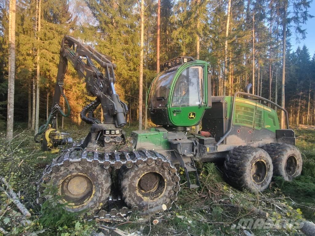 John Deere 1270G 收割机