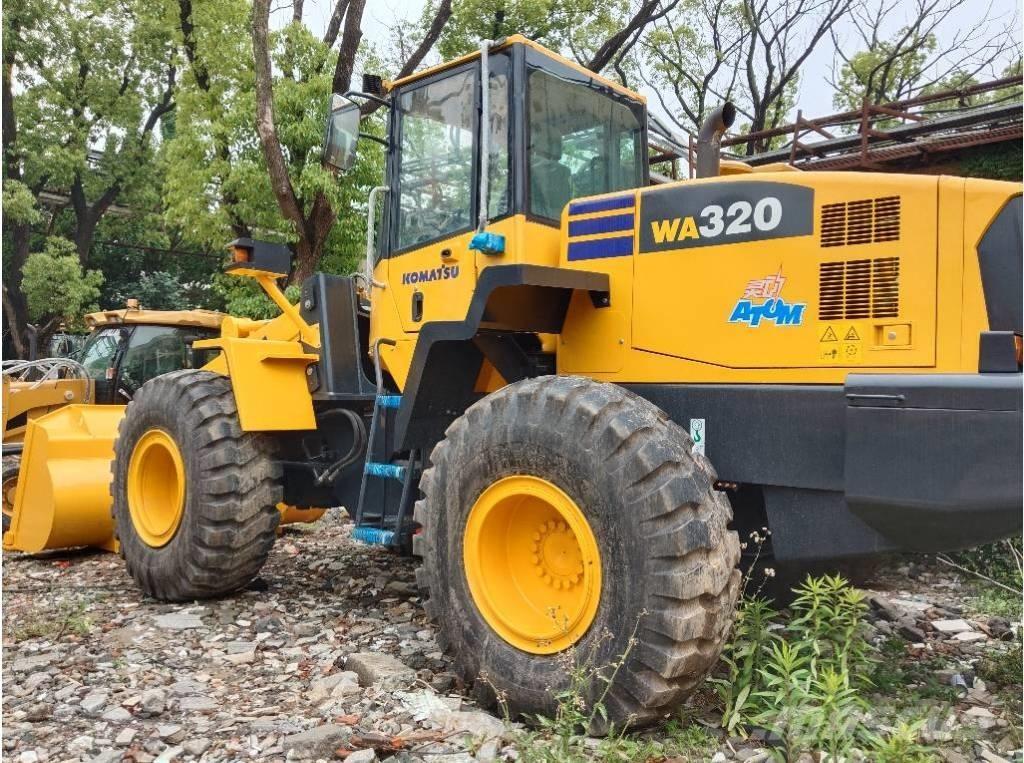 Komatsu WA 320-5 轮式装载机