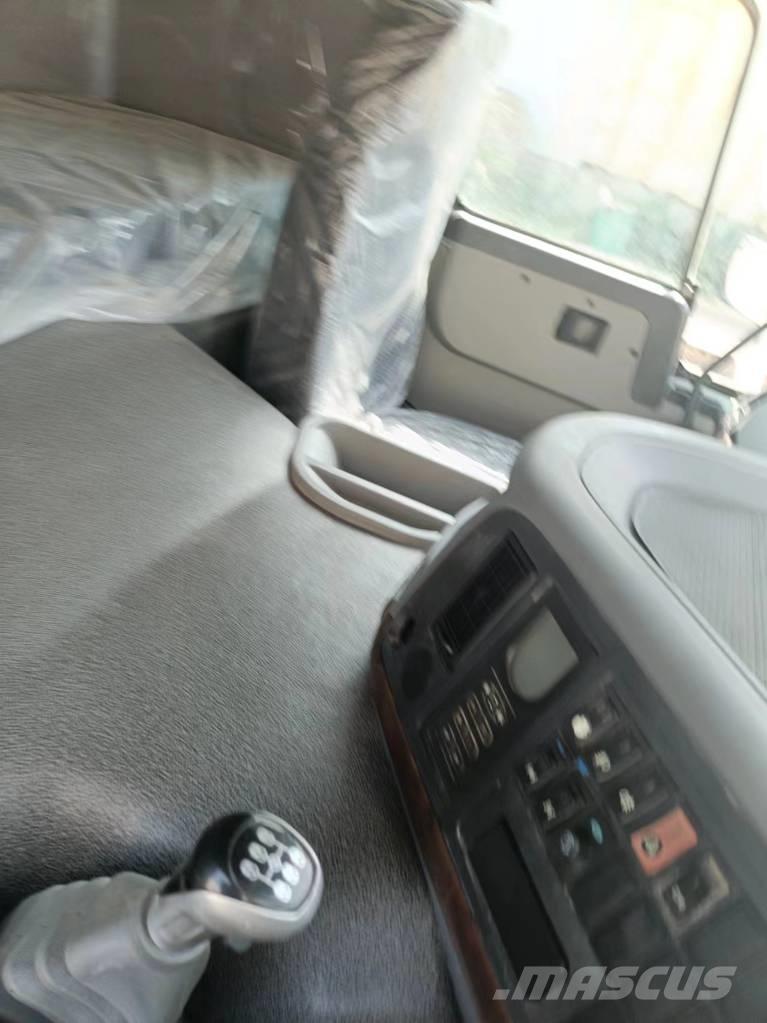 Howo 371 6x4 自卸式货车