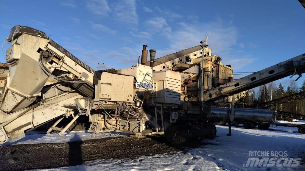 Metso LT 200 HPB 移动式破碎机