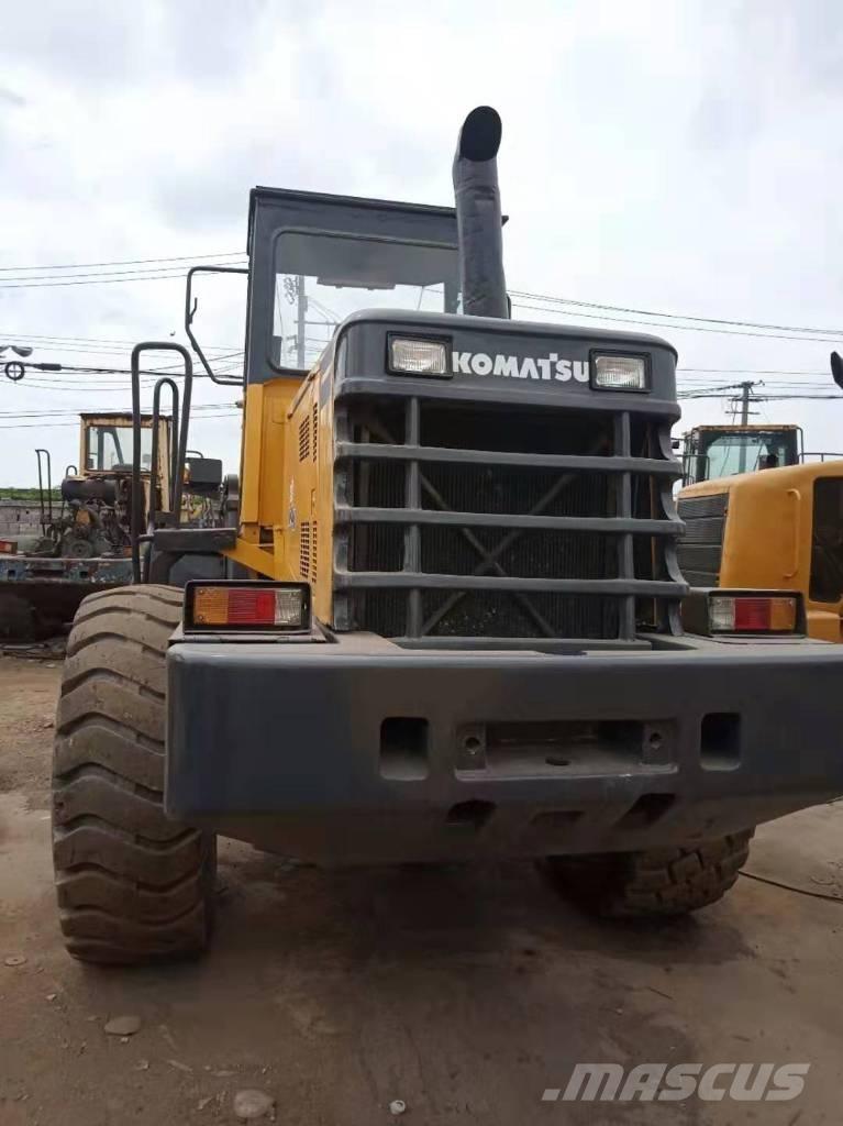 Komatsu WA 320-3 轮式装载机