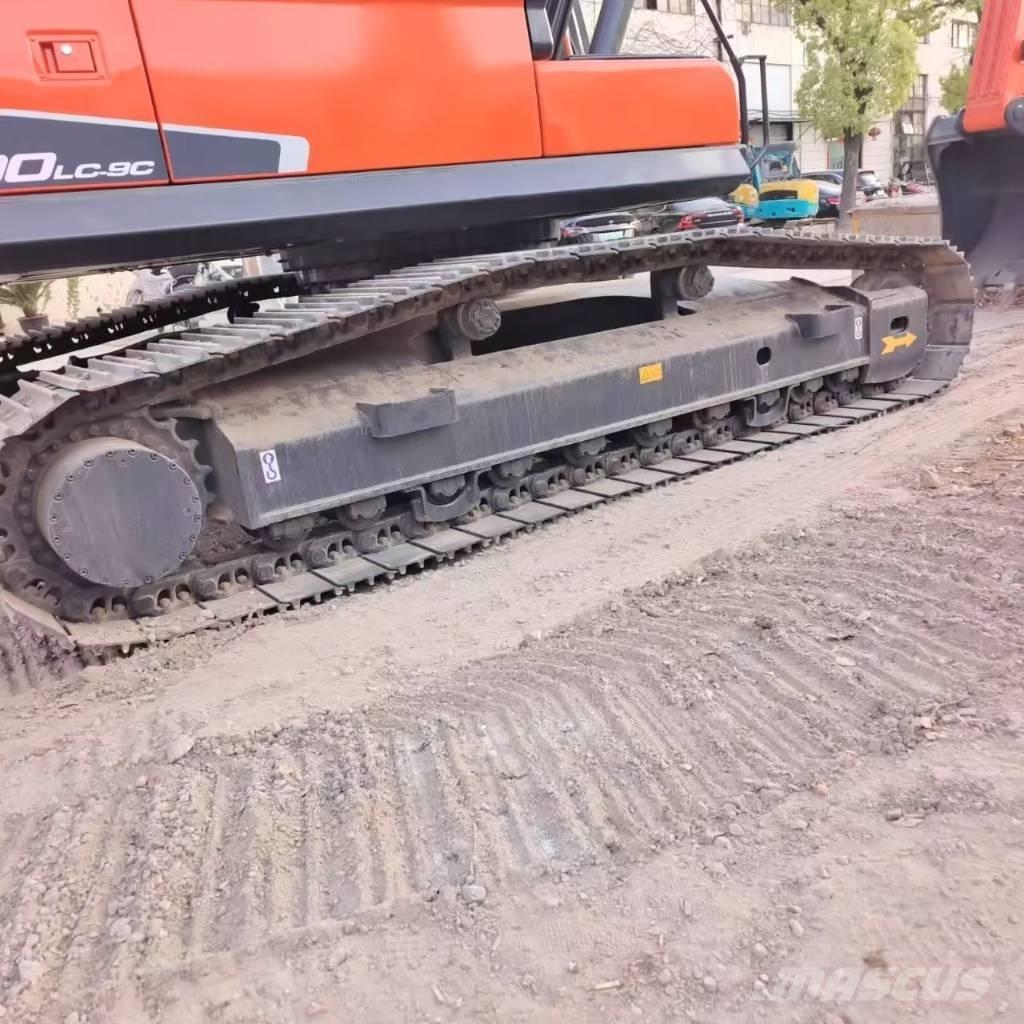 Doosan DX 300LC-9S 履带挖掘机