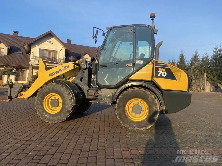 Komatsu WA 70-6 轮式装载机