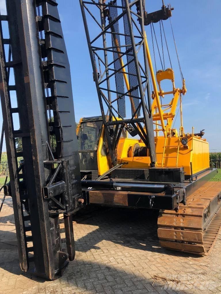 Kobelco 7035 打桩机