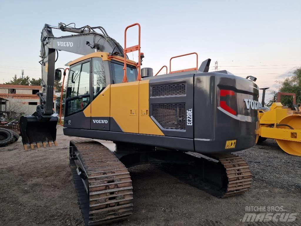 Volvo EC 220 E 履带挖掘机