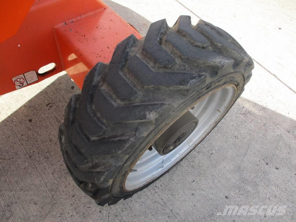 JLG 340AJ (835) 自走式伸缩臂升降机