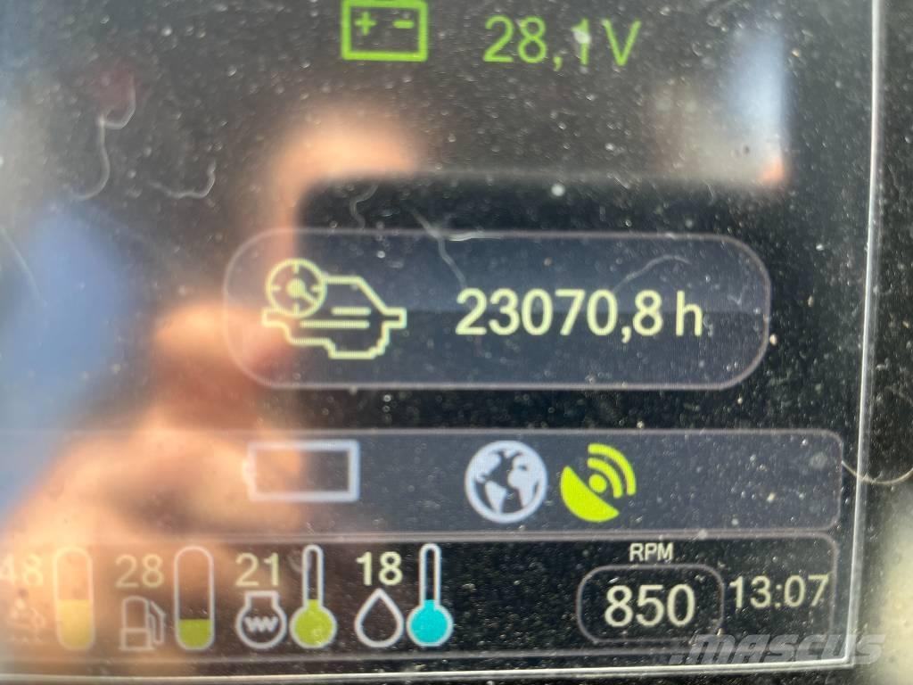 Komatsu 895 集运机