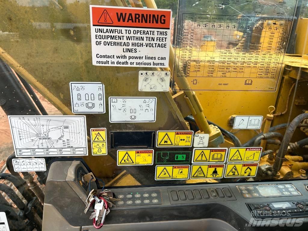 CAT 323FL 履带挖掘机