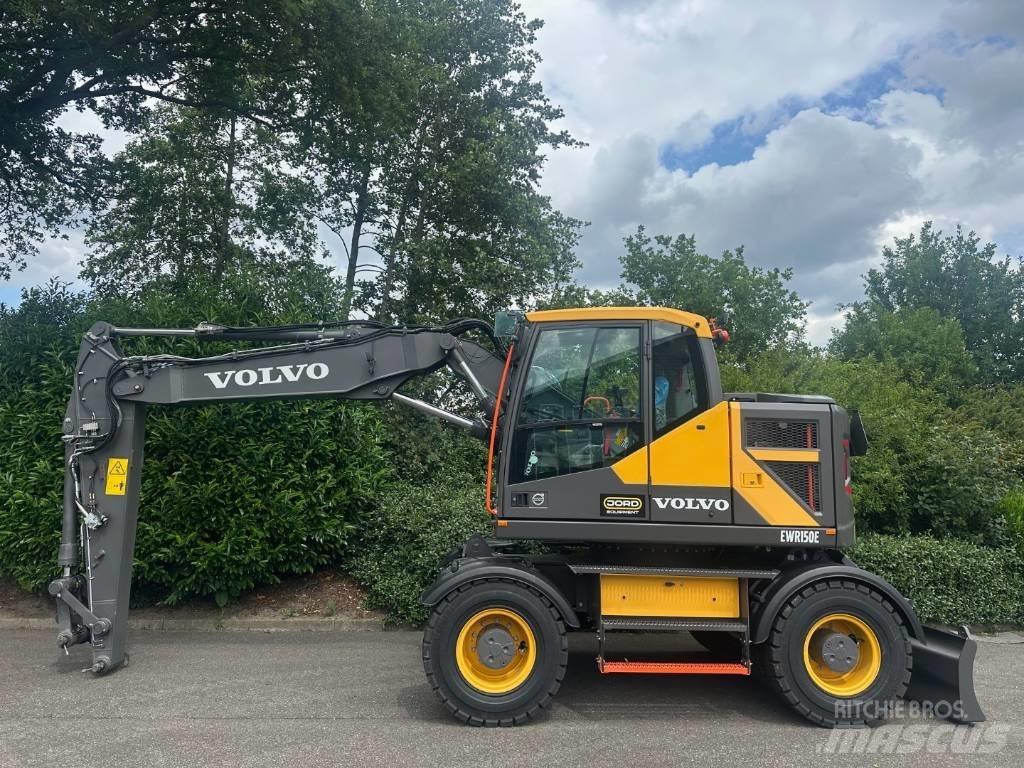 Volvo EWR 150 E 轮式挖掘机