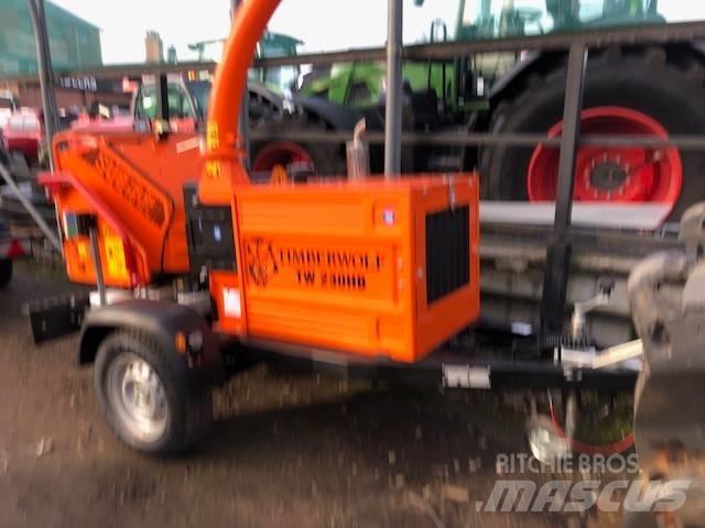 Timberwolf TW230/DHB 木材削片机