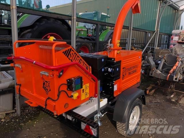 Timberwolf TW230/DHB 木材削片机