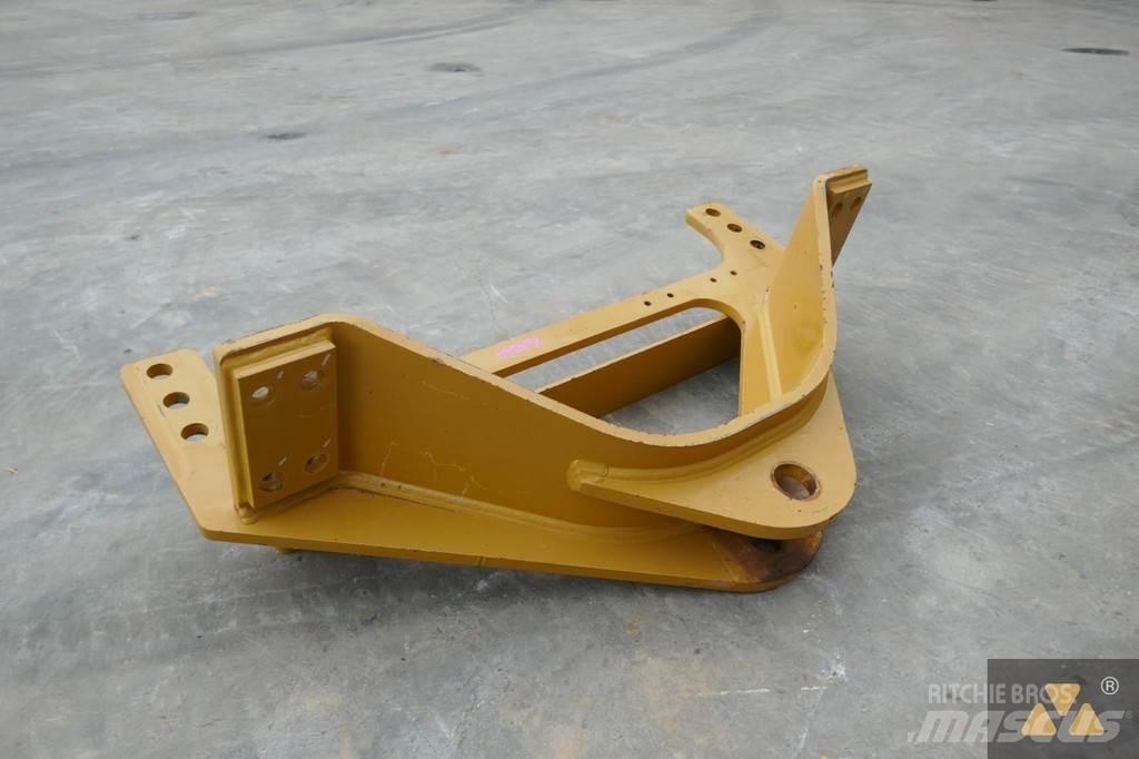 CAT 140M3 Drawbar 运输工具-其他