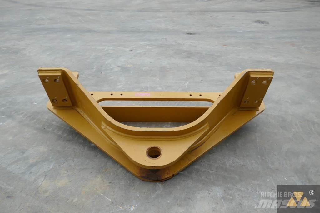 CAT 140M3 Drawbar 运输工具-其他
