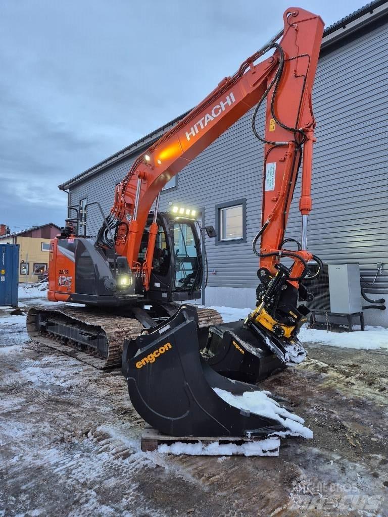 Hitachi ZX 135 US-7 履带挖掘机
