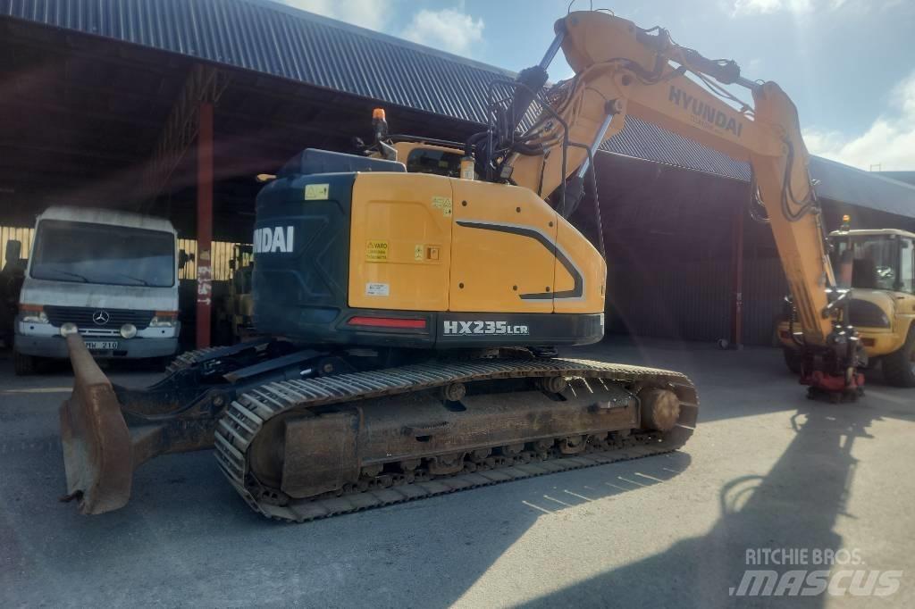 Hyundai HX 235 LCR 履带挖掘机