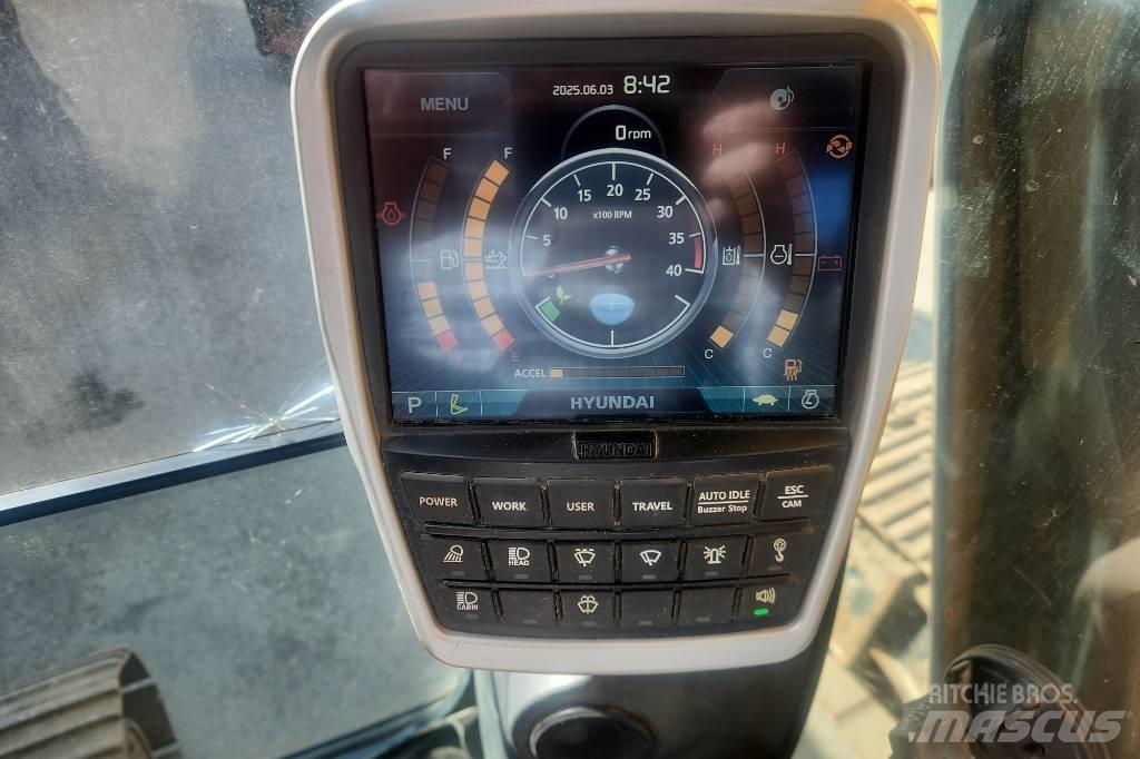 Hyundai HX 235 LCR 履带挖掘机