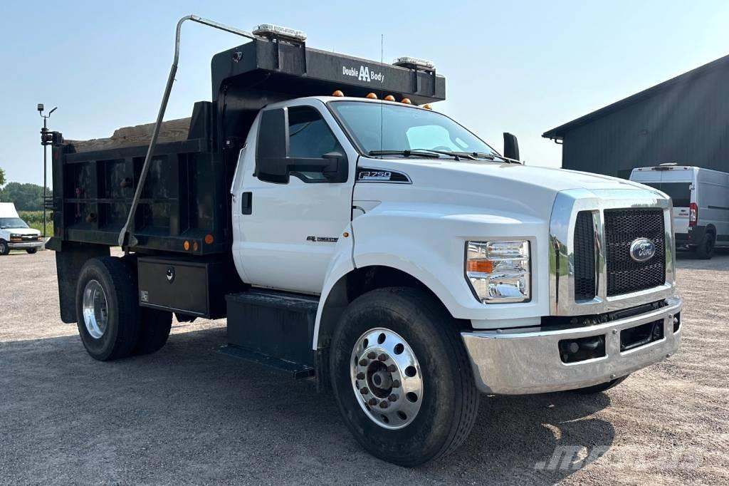 Ford F 750 自卸式货车
