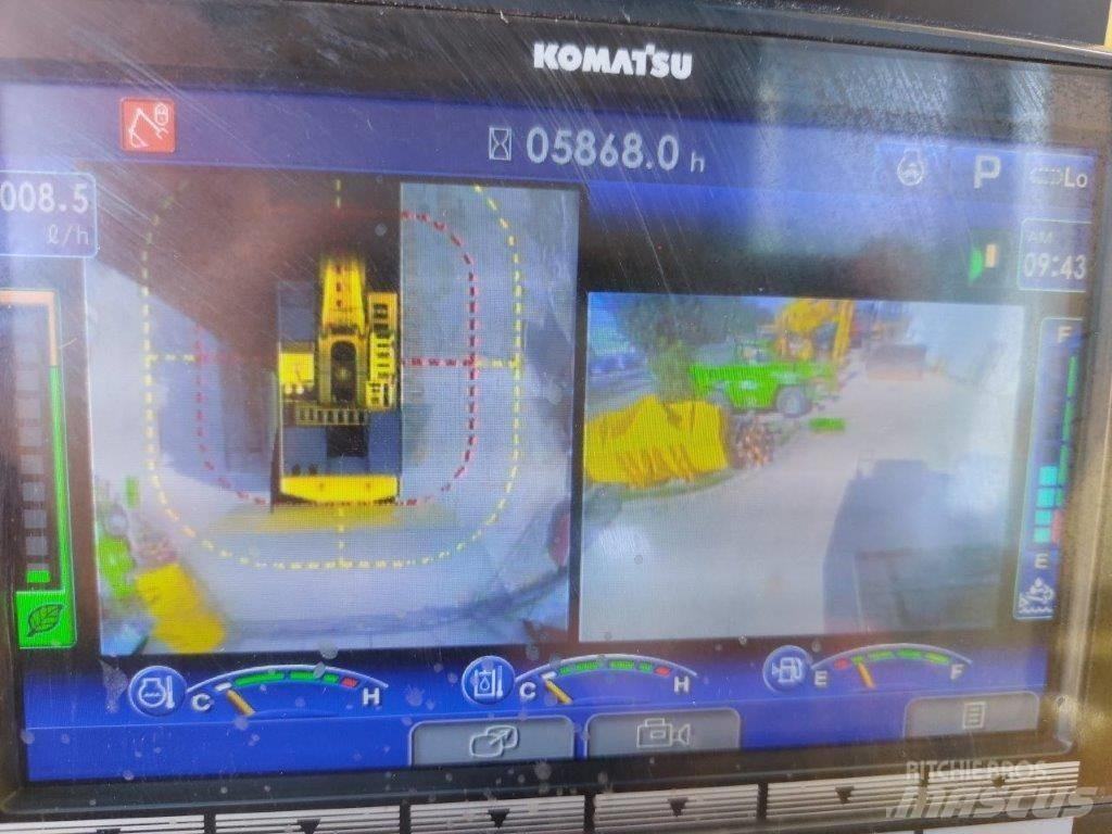 Komatsu PC700LC-11 履带挖掘机