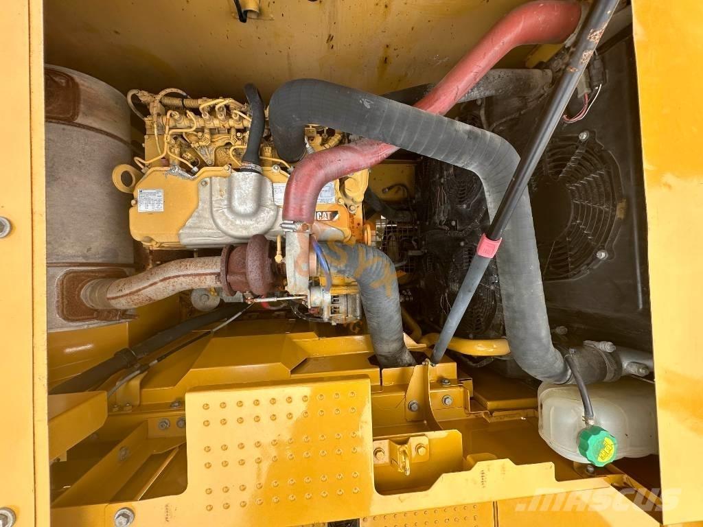 CAT 320 GC 履带挖掘机