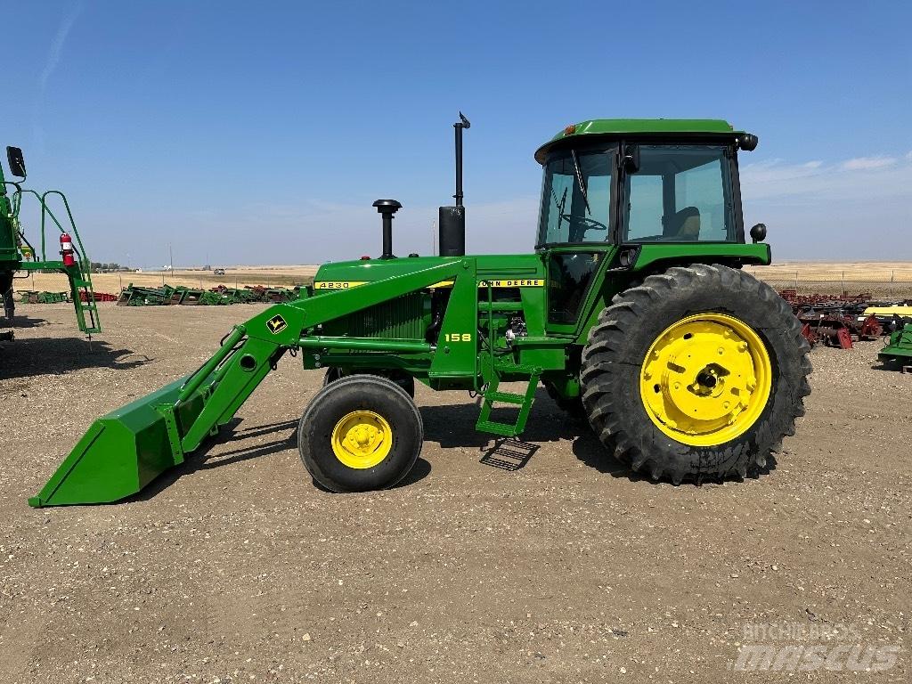 John Deere 4230 拖拉机/农用车