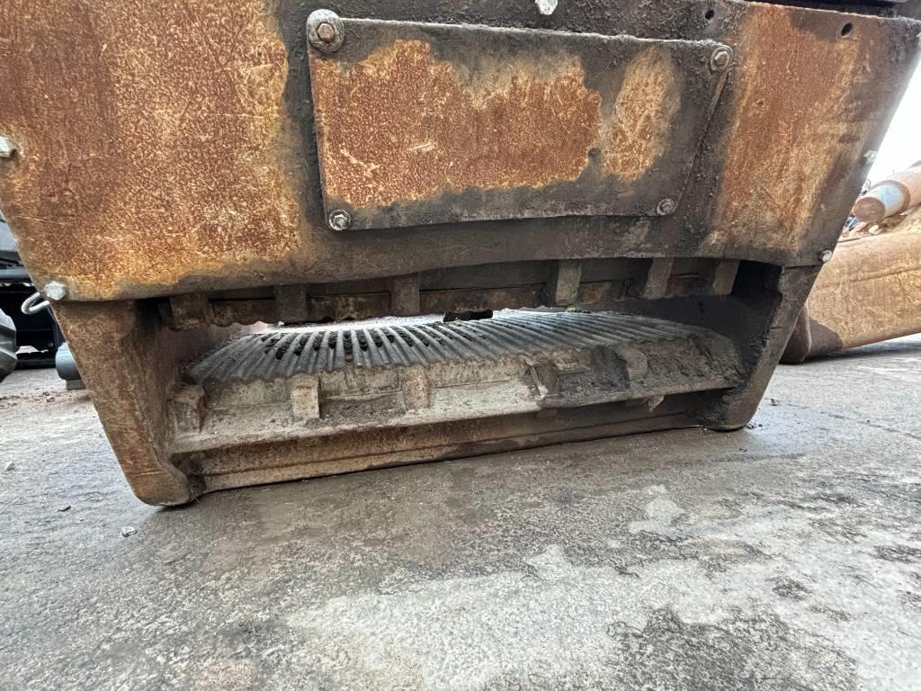 MB Crusher 120 破碎机