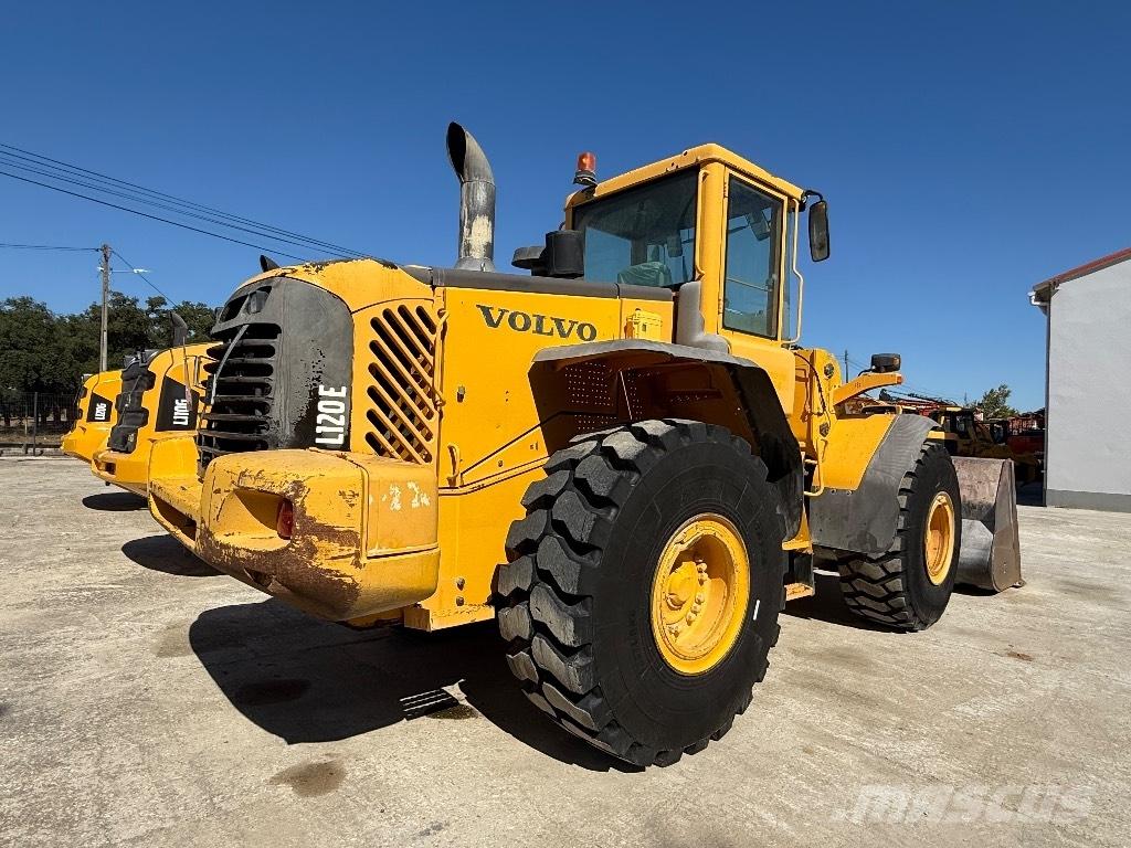 Volvo L 120 E 轮式装载机