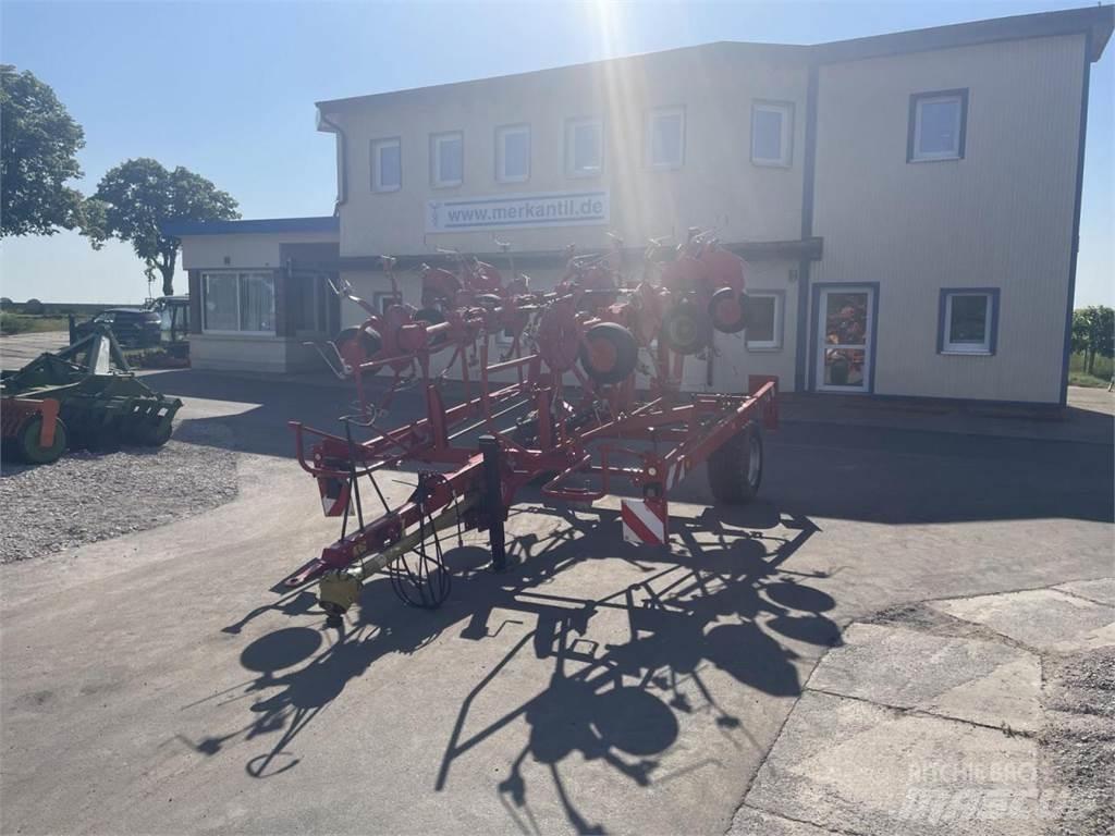 Lely Lotus 900P 犁耙和摊草机