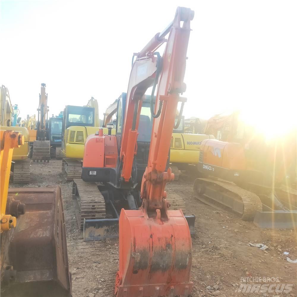 Doosan DH60-7 履带挖掘机