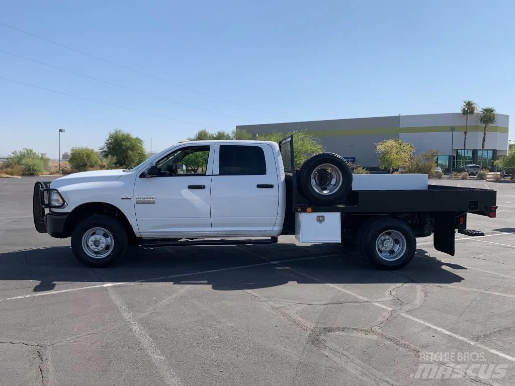 RAM 3500 TRADESMAN 平板栏板货车