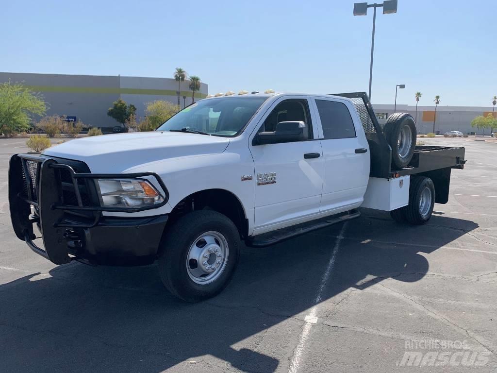 RAM 3500 TRADESMAN 平板栏板货车