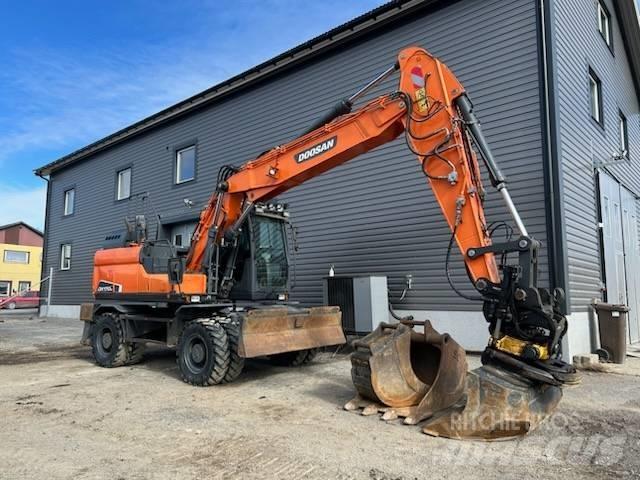 Doosan DX 170 W 轮式挖掘机