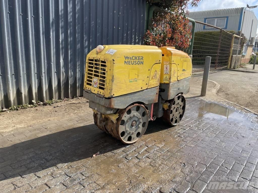 Wacker Neuson RTSC 3 双轮压路机