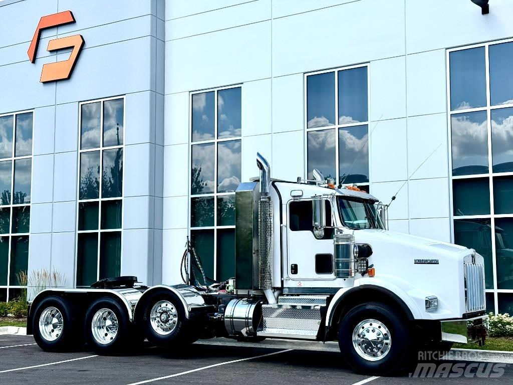 Kenworth T800 牵引车
